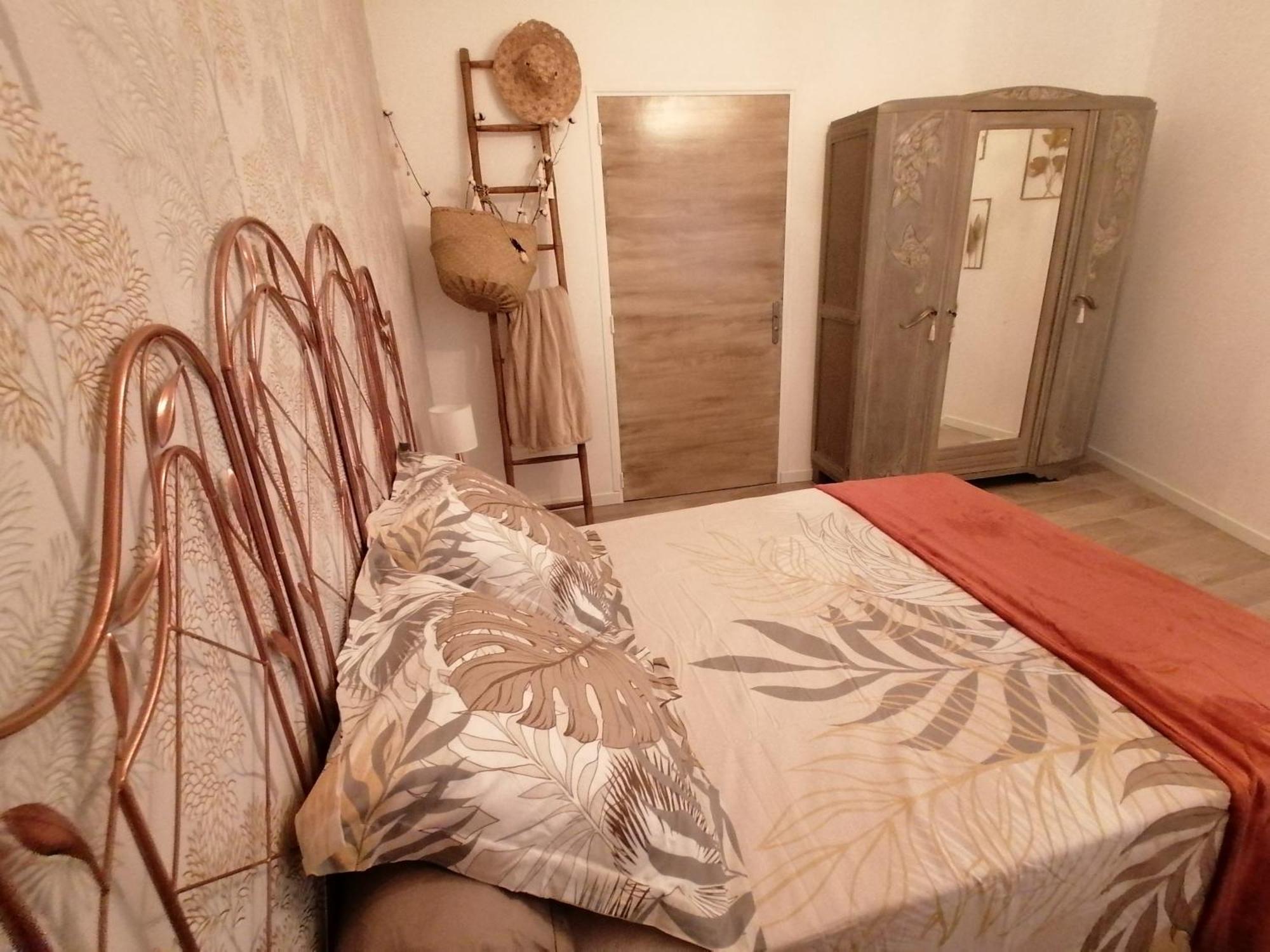 Et D'hotes Les 2 Pins Holiday home